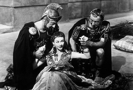 Basil Sydney, Vivien Leigh, Claude Rains - Caesar a Kleopatra - Z filmu