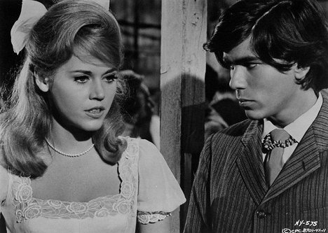 Jane Fonda, Tom Nardini - Dívka ze Západu - Z filmu