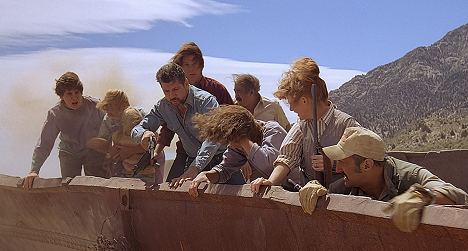 Robert Jayne, Fred Ward, Kevin Bacon, Tony Genaro, Reba McEntire, Michael Gross