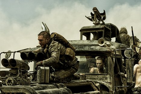 Tom Hardy, Charlize Theron - Mad Max: Zbesilá cesta - Z filmu