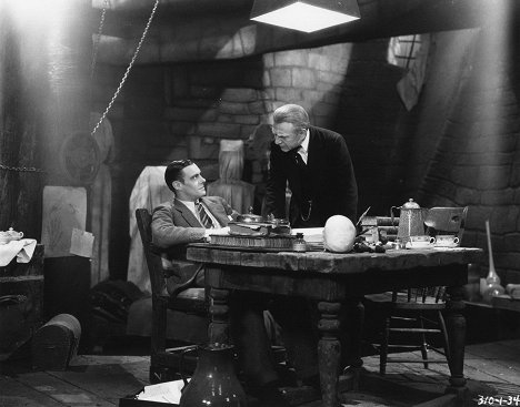 Colin Clive, Edward Van Sloan - Frankenstein - Z filmu