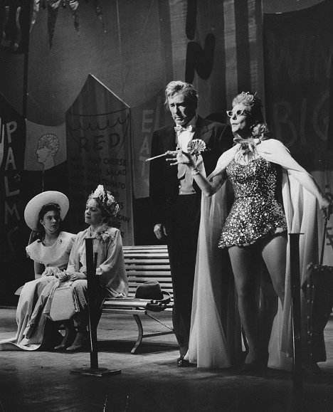 Helen Hayes, George Abbott, Mary Martin - Producers' Showcase - Z filmu