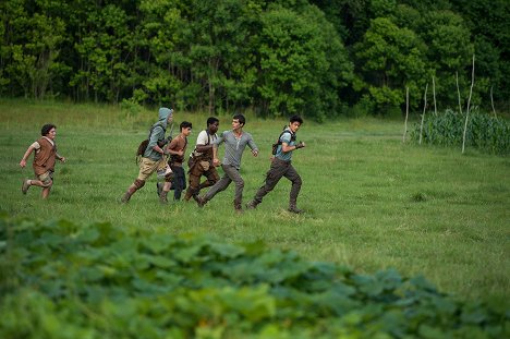 Blake Cooper, Joe Adler, Alexander Flores, Dexter Darden, Dylan O'Brien, Ki-hong Lee