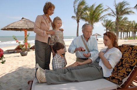 Carin C. Tietze, Marie-Lou Bäumer, Fabio Sandow, Horst Naumann, Catherine Flemming - Loď snů - Vietnam - Z filmu