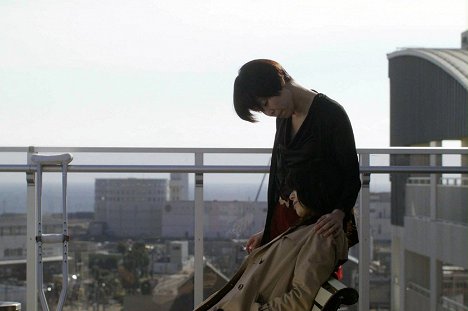 Sačie Tanaka, Maiko Mihara - Happy Hour - Z filmu