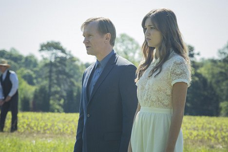 Ulrich Thomsen, Lili Simmons