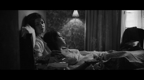 Jocelyne Desverchère, Leïla Bekhti - L'Astragale - Z filmu
