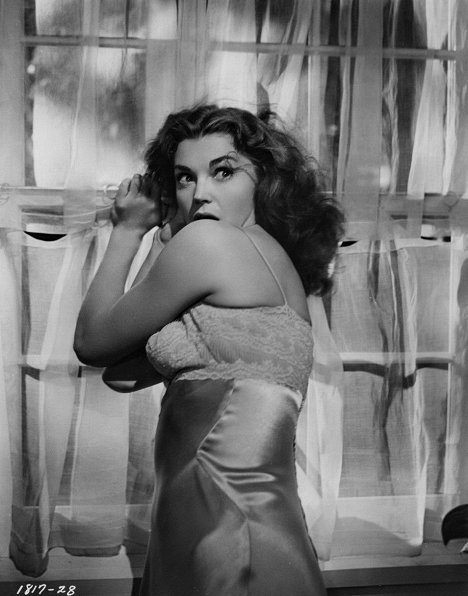 Esther Williams - The Unguarded Moment - Z filmu