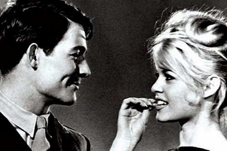 Jacques Charrier, Brigitte Bardot - Babeta jde do války - Z filmu