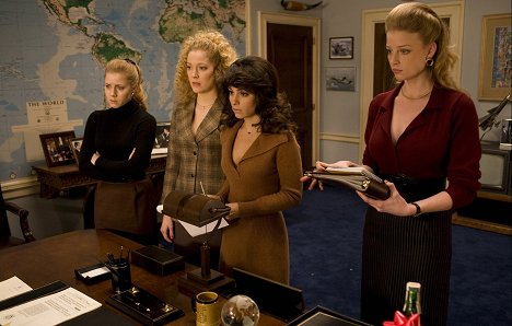 Amy Adams, Mary-Bonner Baker, Shiri Appleby, Rachel Nichols - Soukromá válka pana Wilsona - Z filmu