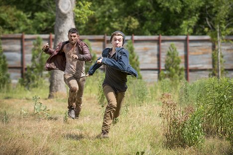 Alec Rayme, Austin Abrams - The Walking Dead - JSS - Photos