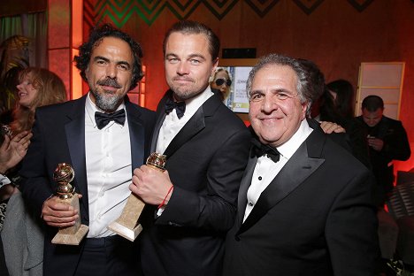 Alejandro González Iñárritu, Leonardo DiCaprio, James Gianopulos - Zlatý Glóbus 2016 - Z filmu