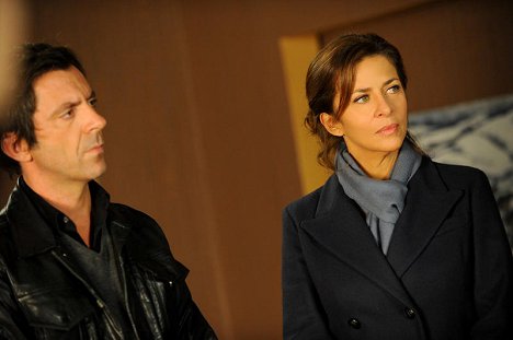 Thomas Cerisola, Corinne Touzet - Interpol - Z filmu
