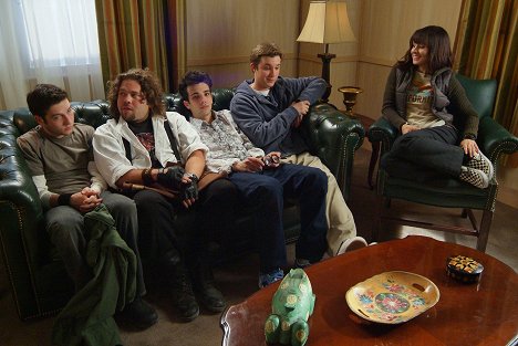 Chris Marquette, Dan Fogler, Jay Baruchel, Sam Huntington, Kristen Bell