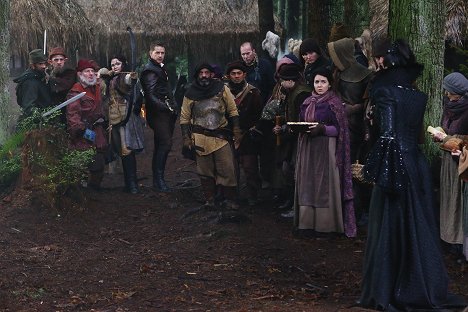 Michael Coleman, David-Paul Grove, Ginnifer Goodwin, Josh Dallas, Lee Arenberg, Mig Macario