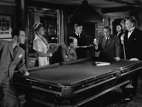 Louis Hayward, Judith Anderson, Roland Young, Barry Fitzgerald, June Duprez - And Then There Were None - Z filmu