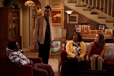 Lil Rel Howery, Jerrod Carmichael, Loretta Devine, Amber Stevens West - The Carmichael Show - Fallen Heroes - Z filmu