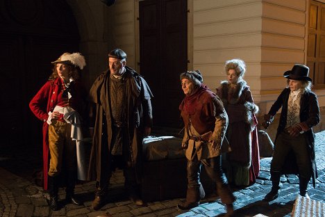 Stéphanie Crayencour, Jean Reno, Christian Clavier, Karin Viard, Alex Lutz