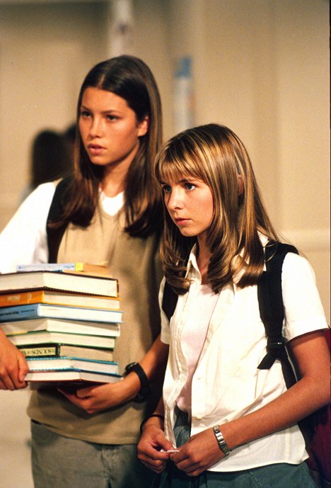 Jessica Biel, Beverley Mitchell - Sedmé nebe - See You in September - Z filmu