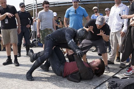 Sebastian Stan, Joe Russo - Captain America: Občanská válka - Z natáčení