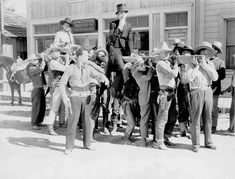 John Wayne, Yakima Canutt, Nelson McDowell - V sedle za úsvitu - Z filmu