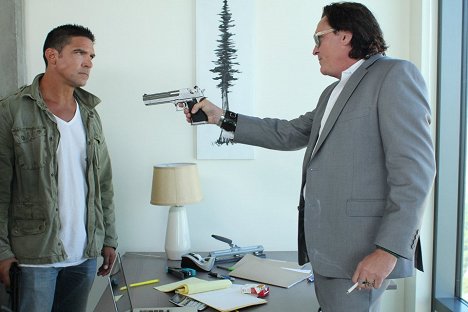 Paul Sloan, Michael Madsen - Vigilante Diaries - Z filmu