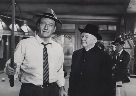 John Wayne, Charles Coburn - Trouble Along the Way - Z filmu