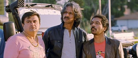 Rajesh Balwani, Vijay Raaz, Vrajesh Hirjee - Mr. Joe B. Carvalho - Z filmu