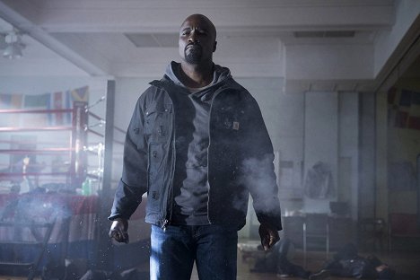 Mike Colter - Marvel's Luke Cage - Série 1 - Z filmu