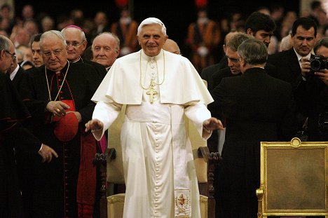 papež Benedikt XVI. - Benedikt XVI. - Der rätselhafte Papst - Z filmu