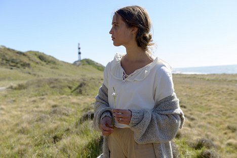 Alicia Vikander - Světlo mezi oceány - Z filmu