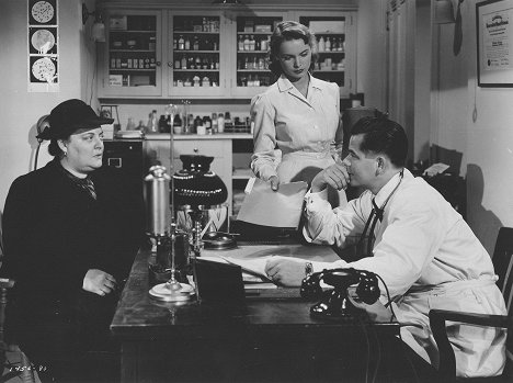 Jody Gilbert, Janet Leigh, Glenn Ford - The Doctor and the Girl - Z filmu