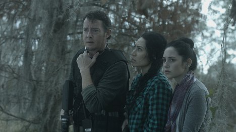 Jason London, Cassie Steele, Sloane Coe - Zombie Shark - Z filmu