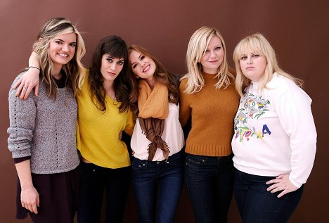 Leslye Headland, Lizzy Caplan, Isla Fisher, Kirsten Dunst, Rebel Wilson - Baby na ťahu - Promo