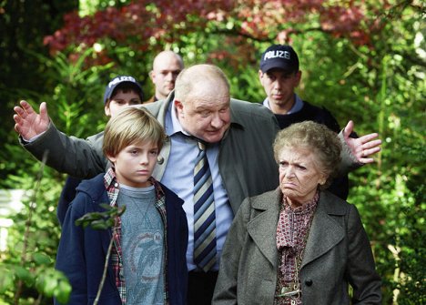 Noah Weber, Hanspeter Bader, Stephanie Glaser - Mord hinterm Vorhang - Z filmu