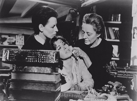 Yootha Joyce, Stefanie Powers, Tallulah Bankhead