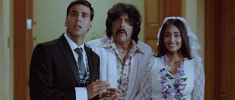 Akshay Kumar, Chunky Pandey, Jiah Khan - Housefull - Z filmu