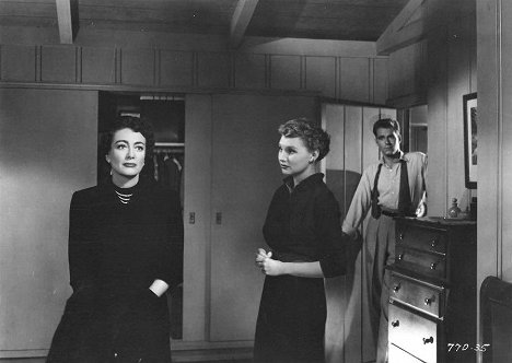 Joan Crawford, Mari Aldon, Philip Carey - This Woman Is Dangerous - Z filmu