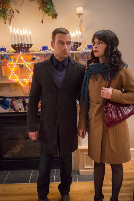 Joey Lawrence, Emily Hampshire - Hitched for the Holidays - Z filmu