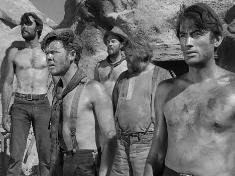 John Russell, Robert Arthur, Harry Morgan, Gregory Peck