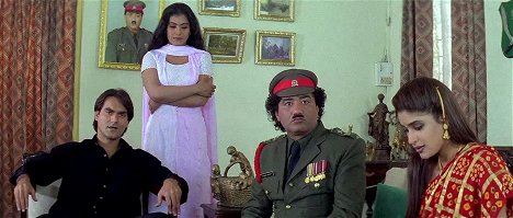 Arbaaz Khan, Kajol, Anjala Zaveri - Pyaar Kiya To Darna Kya - Z filmu