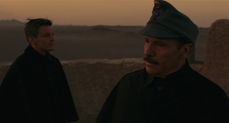Jacques Perrin, Francisco Rabal - Tatarská poušť - Z filmu
