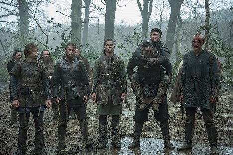 David Lindström, Jordan Patrick Smith, Marco Ilsø, Gustaf Skarsgård, Alex Høgh Andersen, Alexander Ludwig - Vikingové - Pomsta - Z filmu