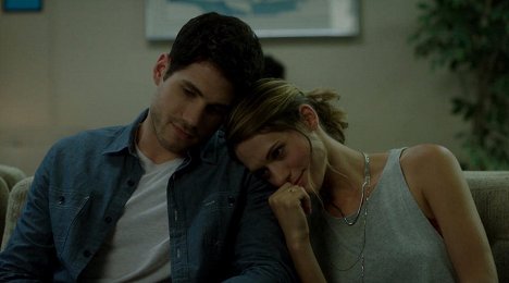 Michael Doneger, Lyndsy Fonseca - The Escort - Z filmu