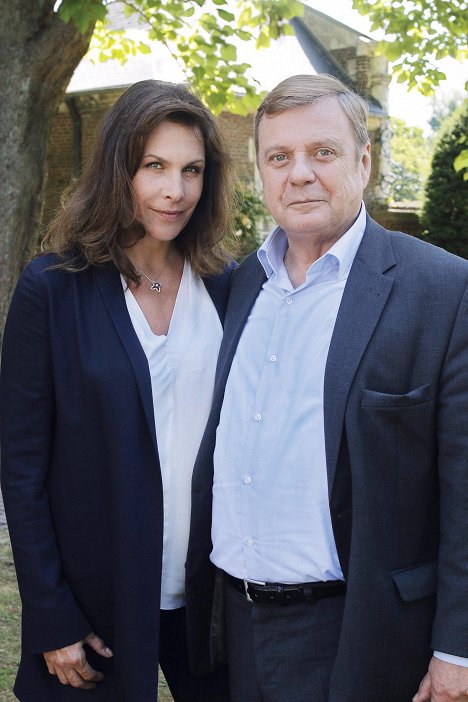 Astrid Veillon, Jacques Spiesser - Commissaire Magellan - Promo