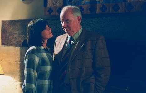 Kate Buffery, Richard Todd - Vraždy v Midsomeru - Draví ptáci - Z filmu