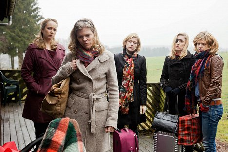 Kristine Van Pellicom, Inge Paulussen, Barbara Sarafian, Ruth Becquart, Maaike Neuville - Clan - Een sponsen pyjama (Ontknoping) - Z filmu