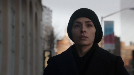 Sarah Shahi - Lovci zločinců - Umělá inteligence - Z filmu
