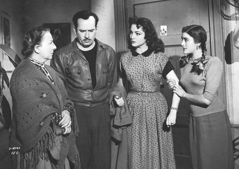 Irma Dorantes, Pedro Infante, Sara Montiel, Elda Peralta - Necesito dinero - Z filmu