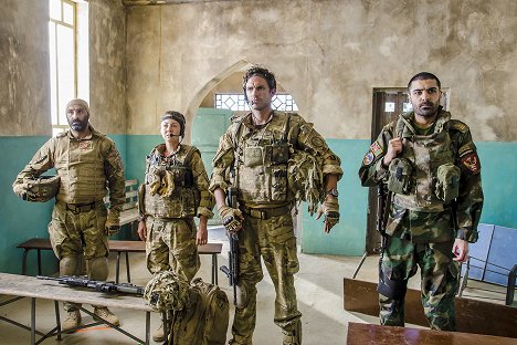 Zubin Varla, Lacey Turner, Ben Aldridge, Jonas Khan - Our Girl - Feelings - Z filmu